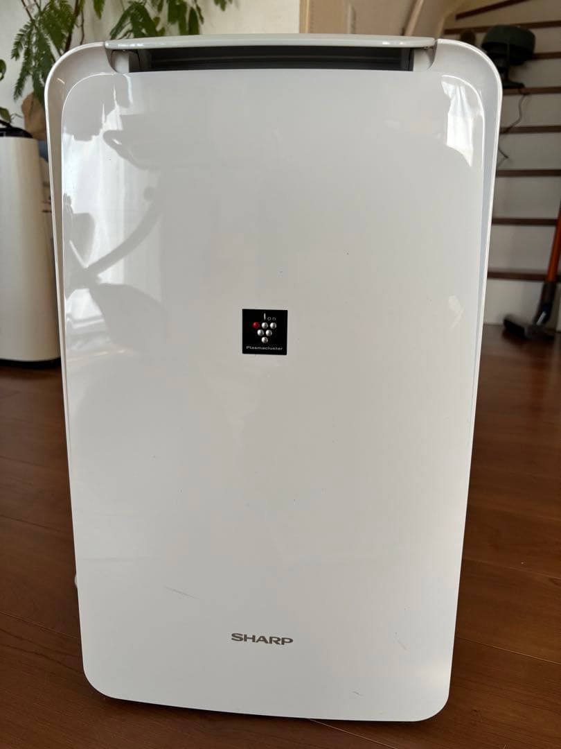 【2023年製】シャープ 除湿機 衣類乾燥 プラズマクラスター CV-P71-W