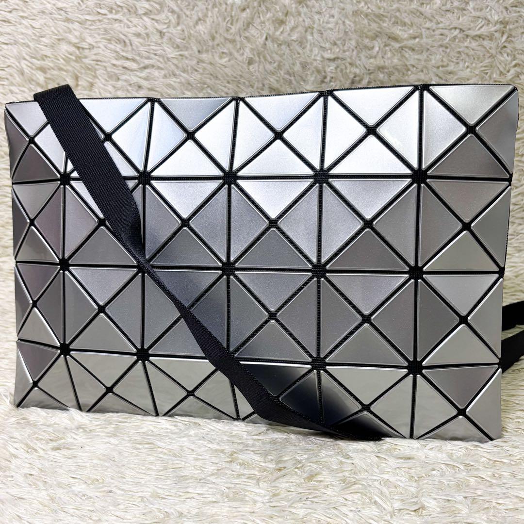 【未使用】イッセイミヤケ バオバオ ルーセント ショルダーバッグ シルバー