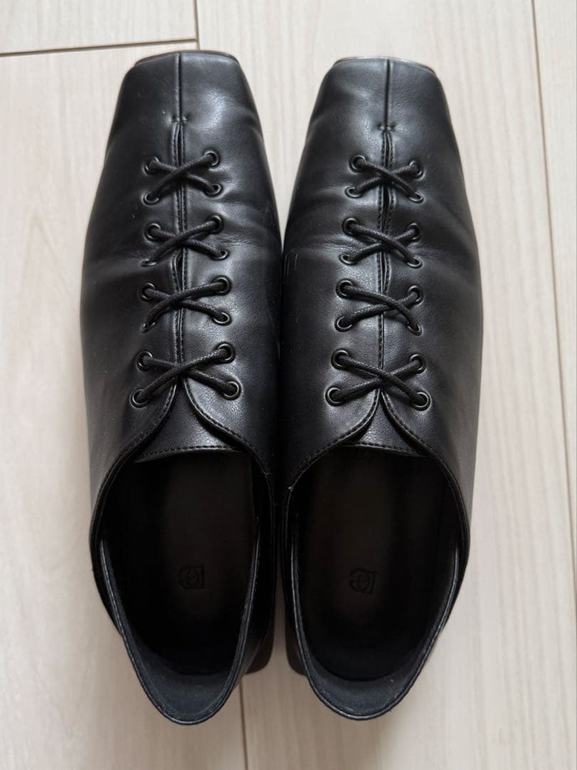 studio doe ブラックレザー レースアップシューズ