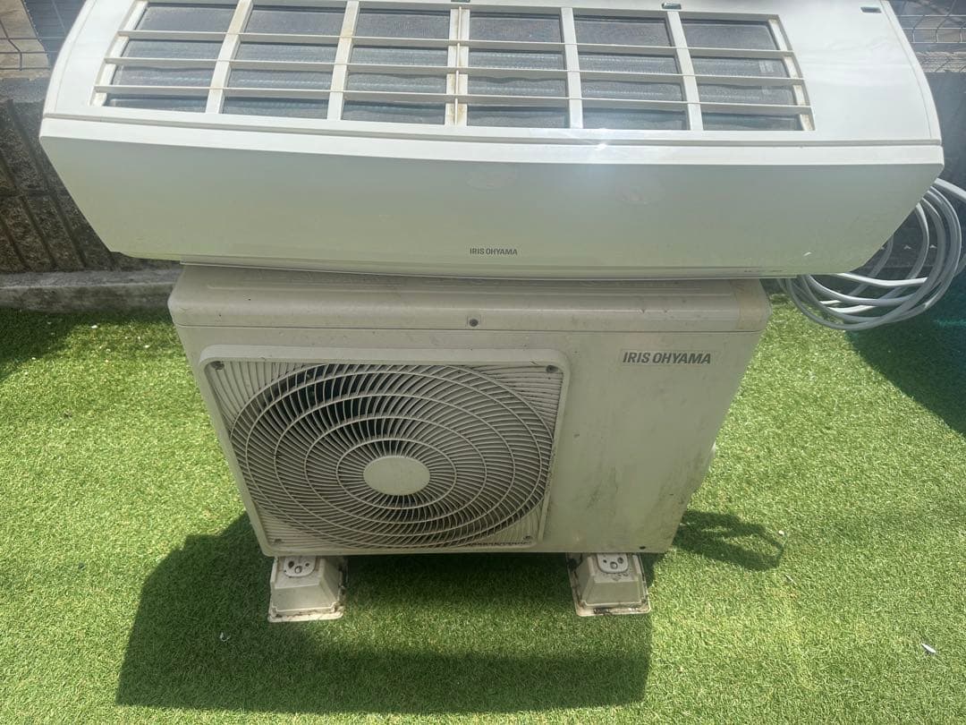 アイリスオーヤマ　ルームエアコン 2.2kW IRR-2217C