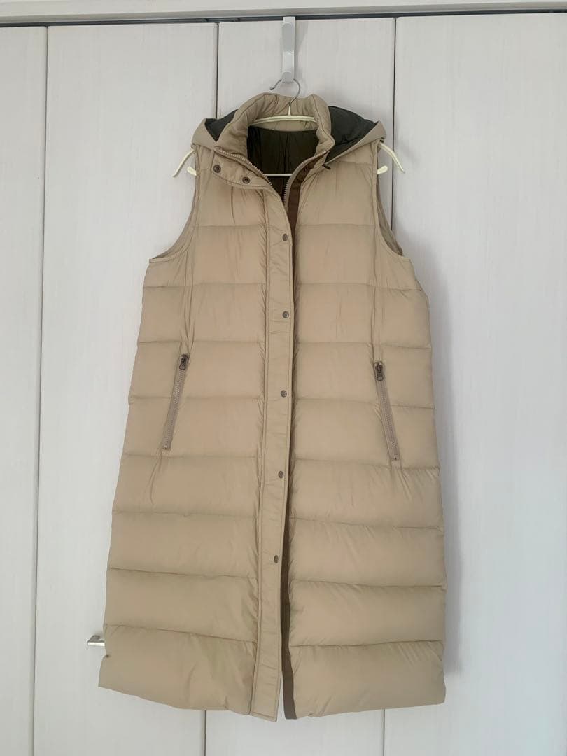 【Chiko 】ベージュ ダウンベスト フード付き ロング