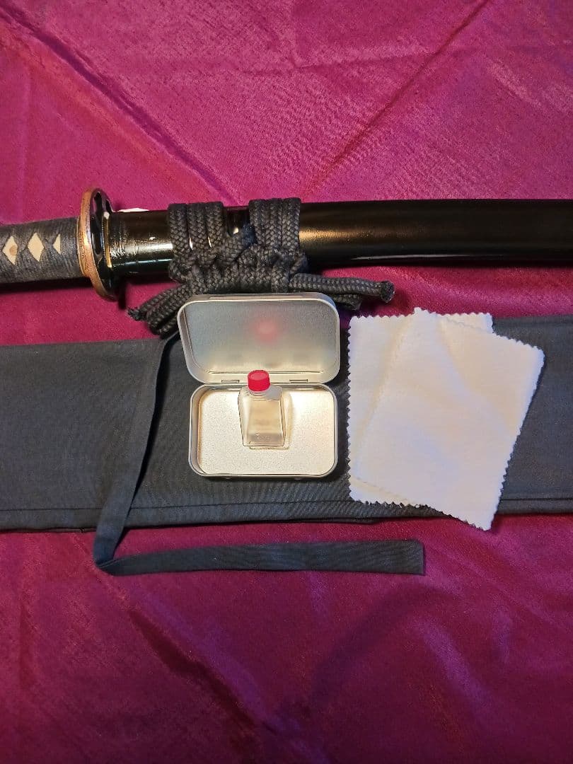 肥後拵え、居合用模造刀、本木　本鮫革　車輪鍔　樋入り砂型刀身 (訳有り価格)