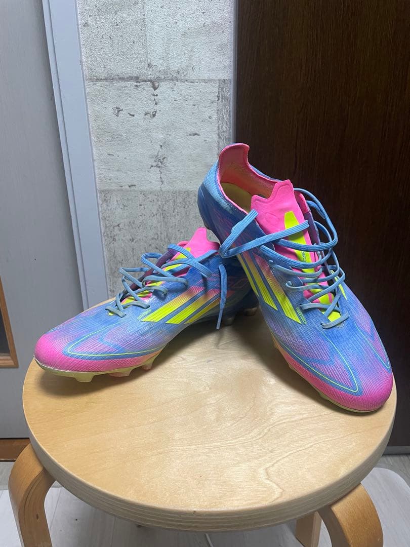 アディダス　f50