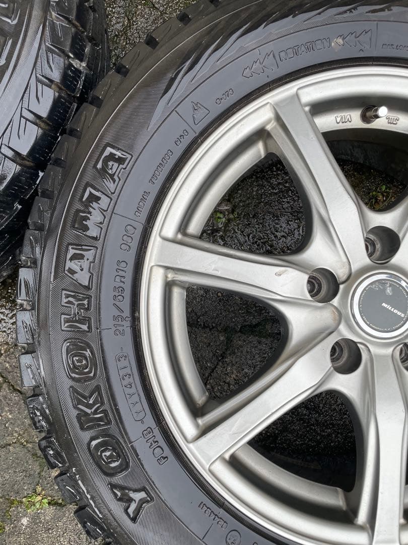 215/65R16 5穴x 114.3スタッドレスタイヤ ホイール付 4本セット