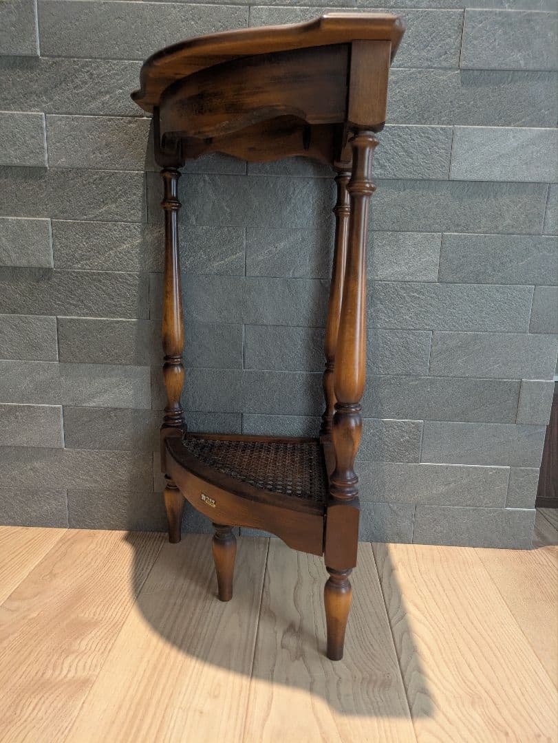 【オールドカリモク】コロニアル サイドテーブル アンティーク 木製家具 飾り棚