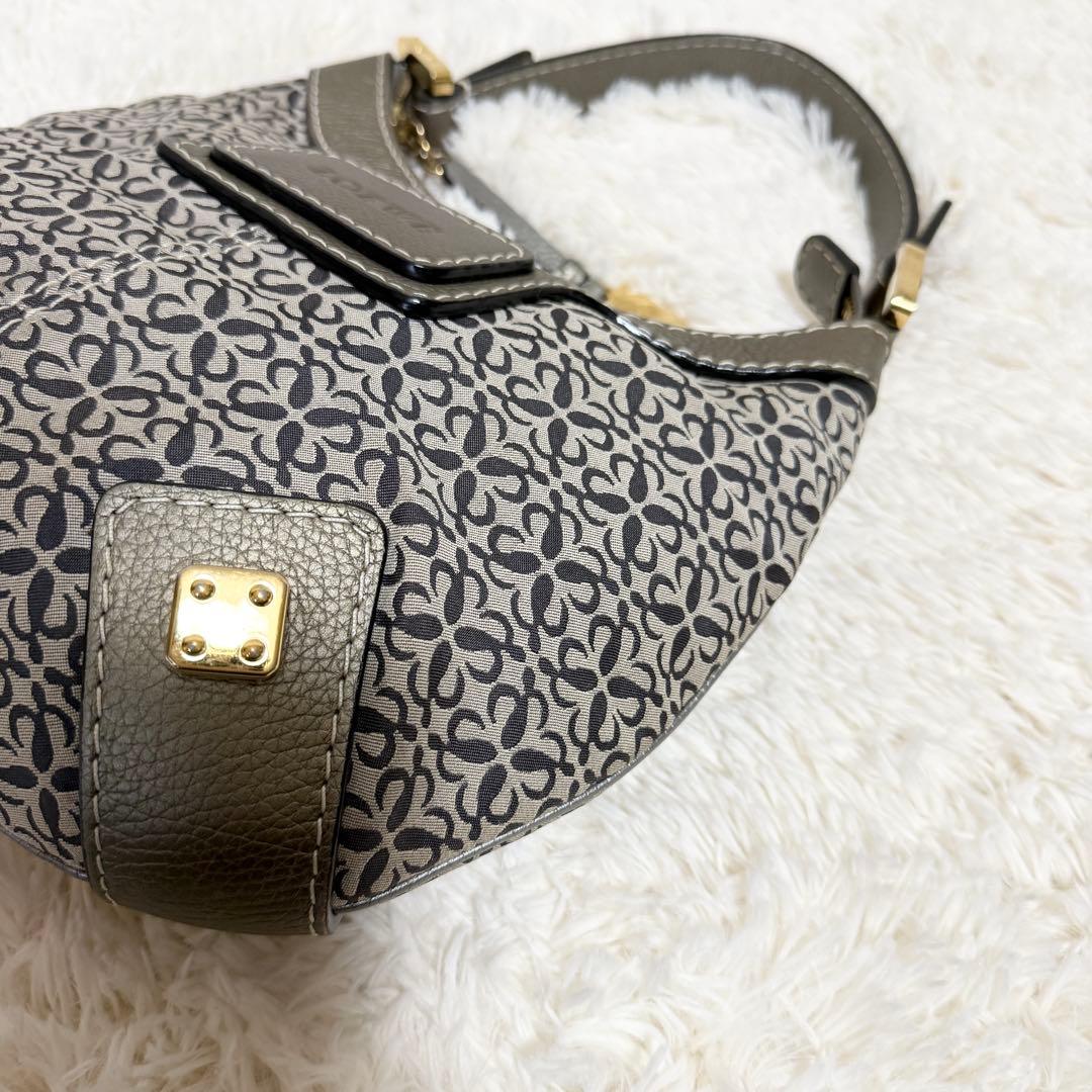 バッグ LOEWE New Road Anagram Hobo Bag