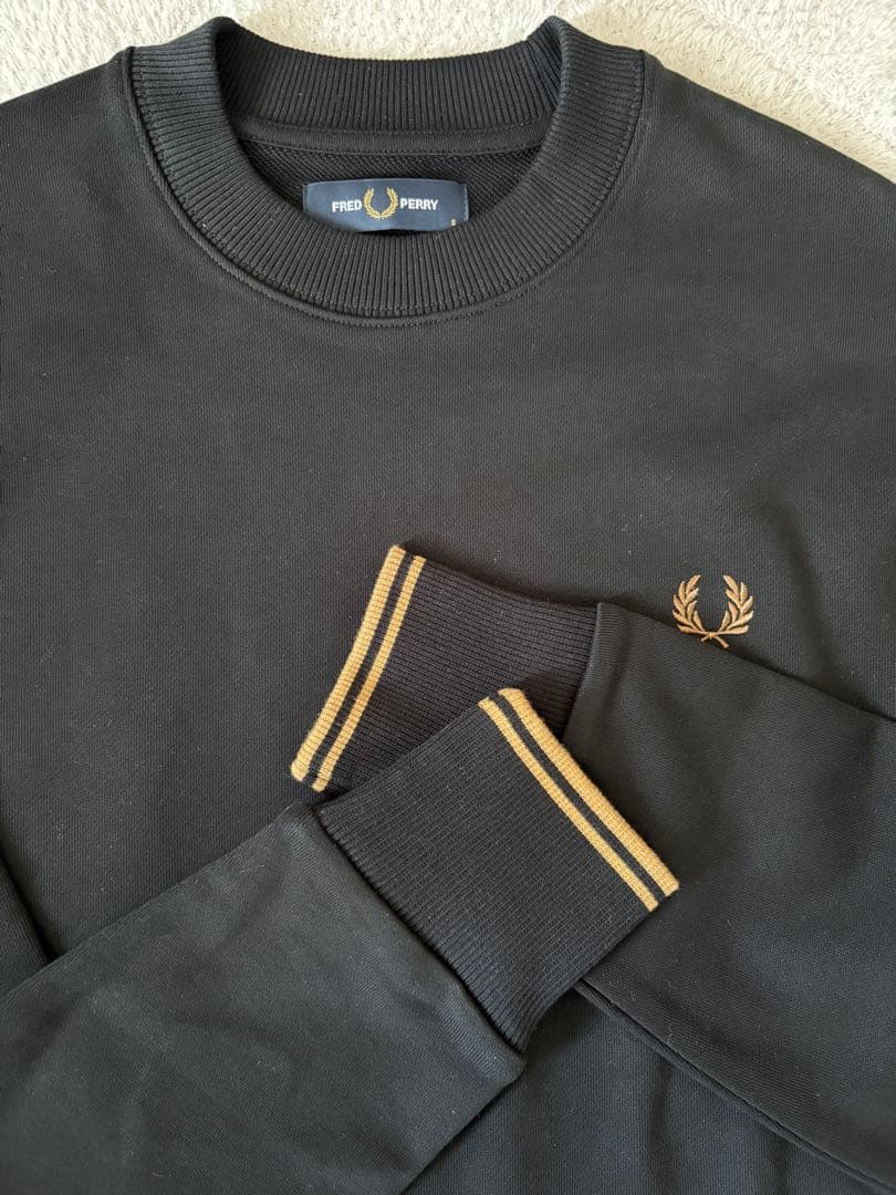 FRED PERRY クルーネックスウェット S ブラック