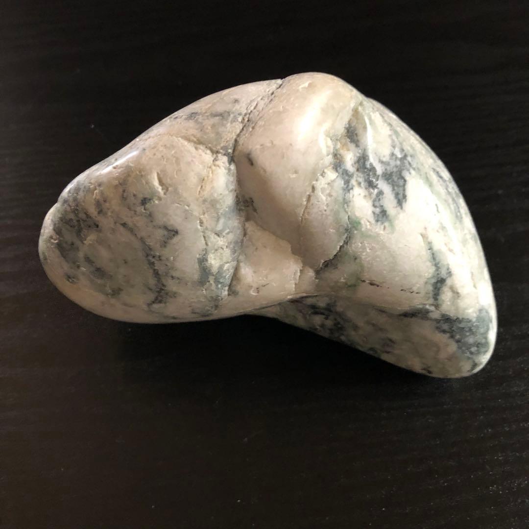 翡翠原石　糸魚川　姫川産