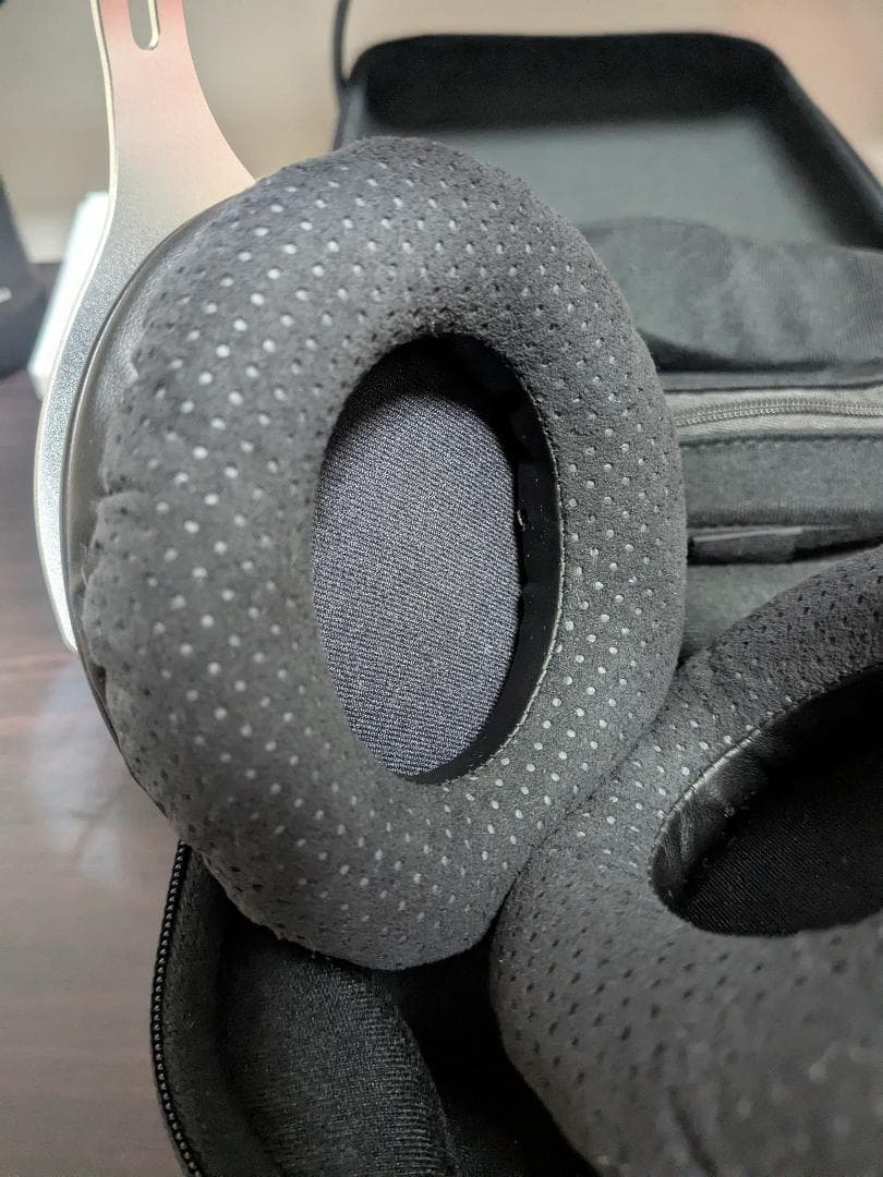 【美品】 SHURE SRH1540-BK-A （新パッケージ）