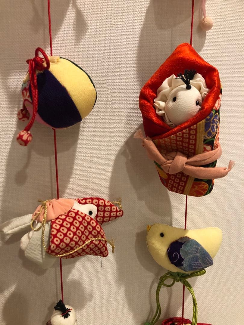 【匿名配送】桃の節句の壁掛け③5蓮　吊るし飾り　吊るし雛