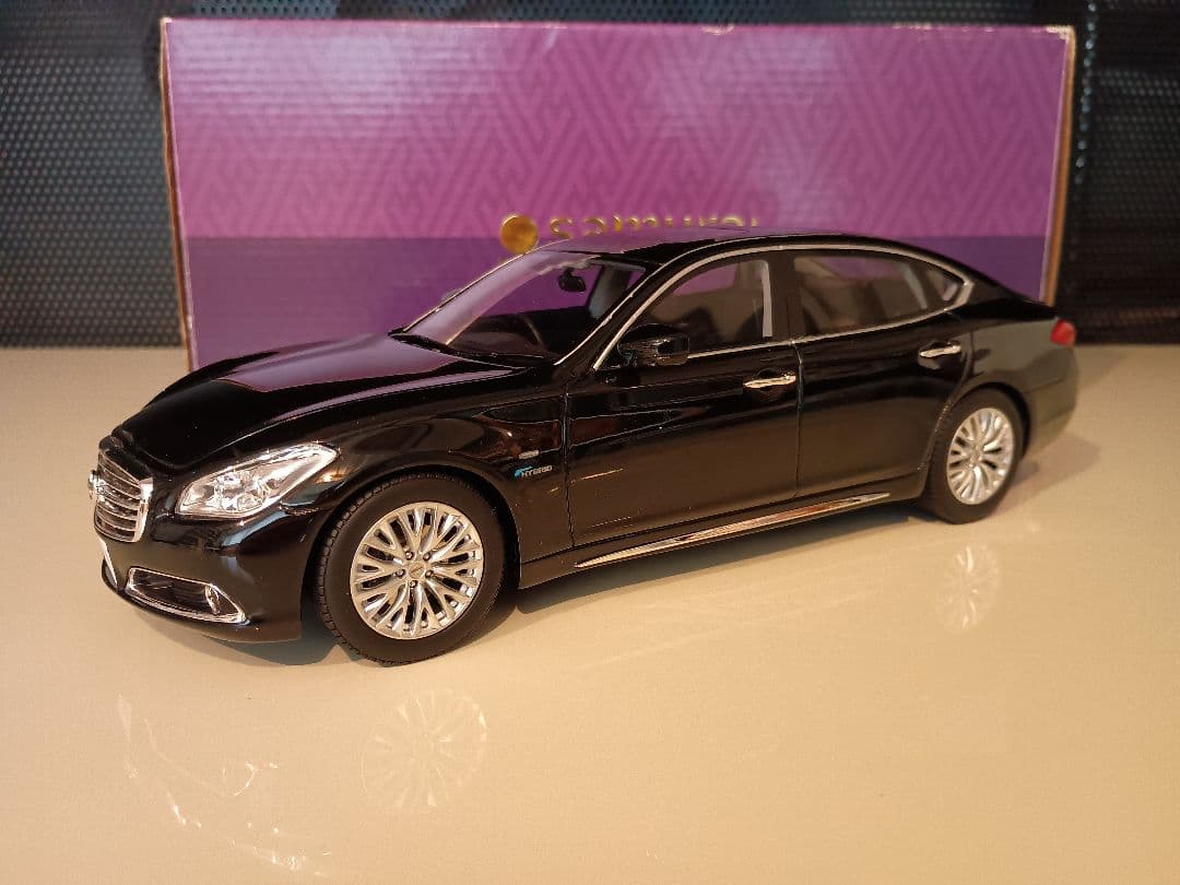 京商 kyosho SAMURA 日産 シーマ Nissan CIMA 1/18