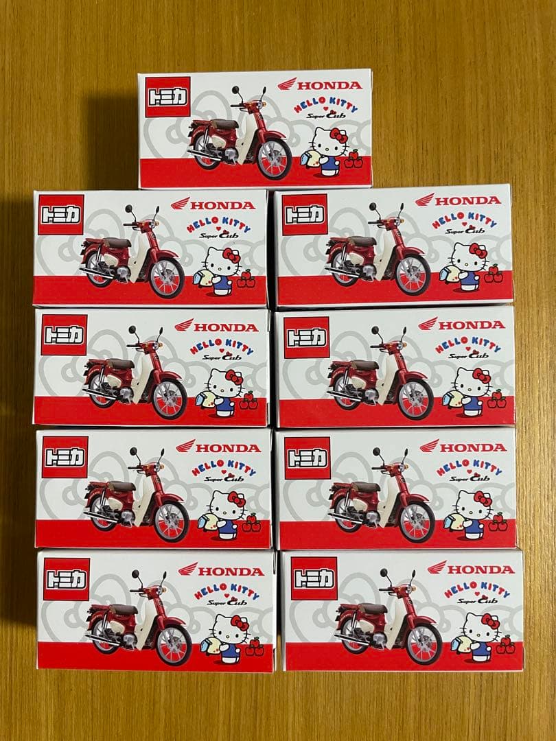 【新品未開封】トミカ ホンダ ハローキティ ミニバイク スーパーカブ 9個セット