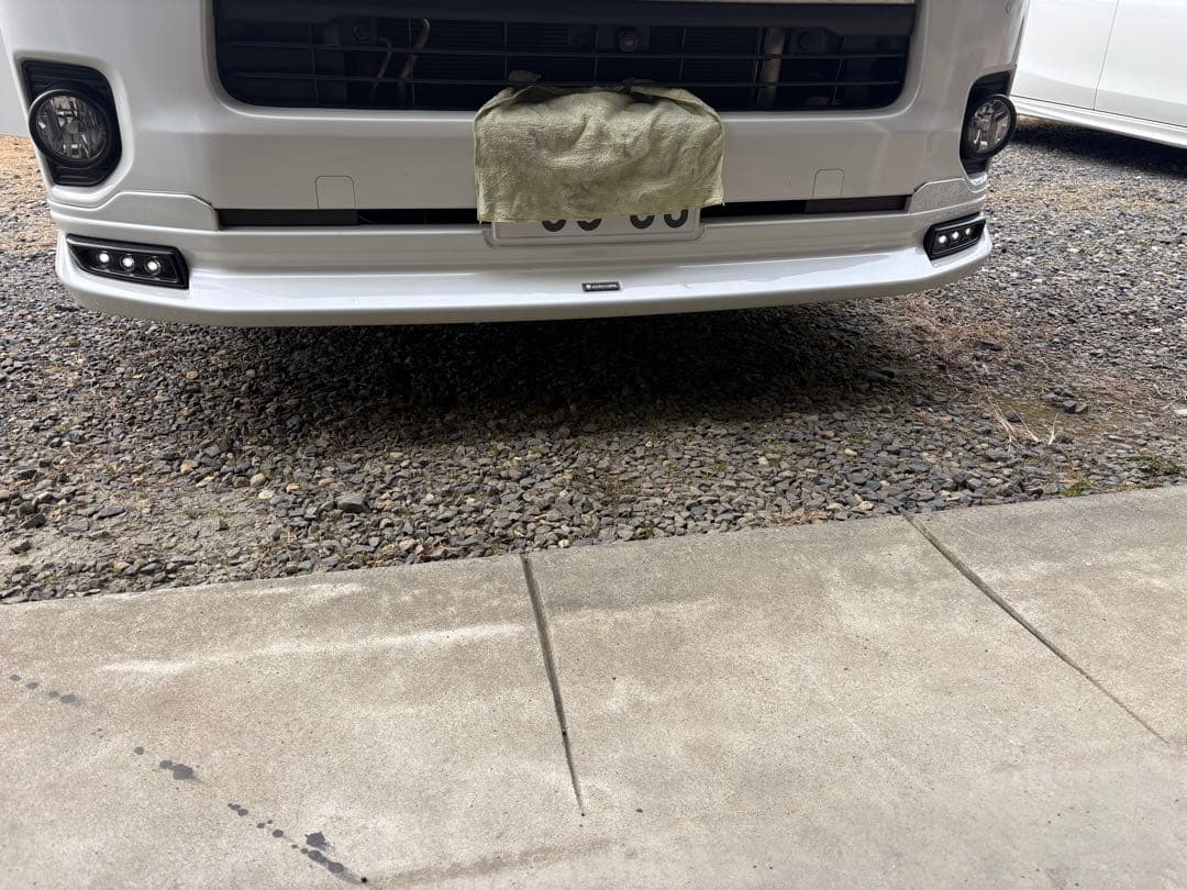 200 ハイエース　6型　モデリスタ　フロント　リップ　スポイラー　エアロ