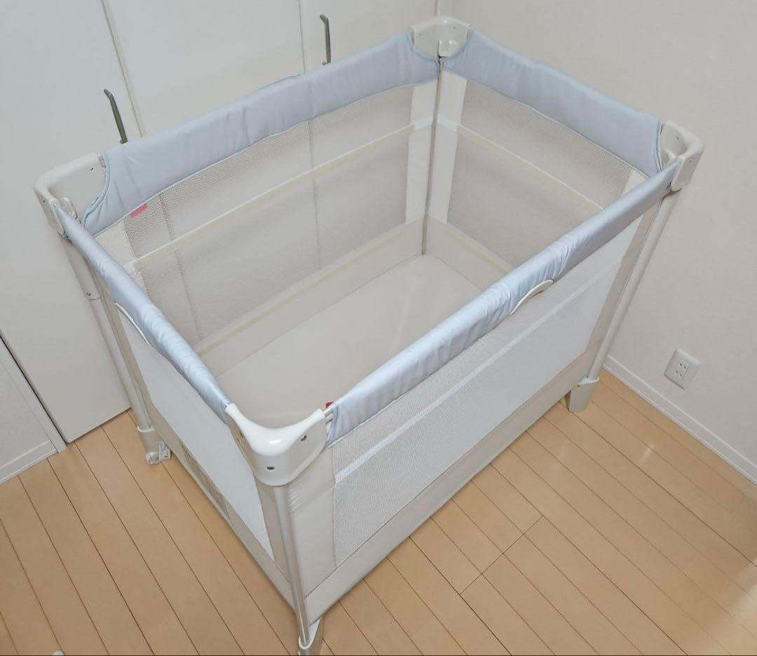 Aprica アップリカ　ココネル エアー　ホワイトグレー色