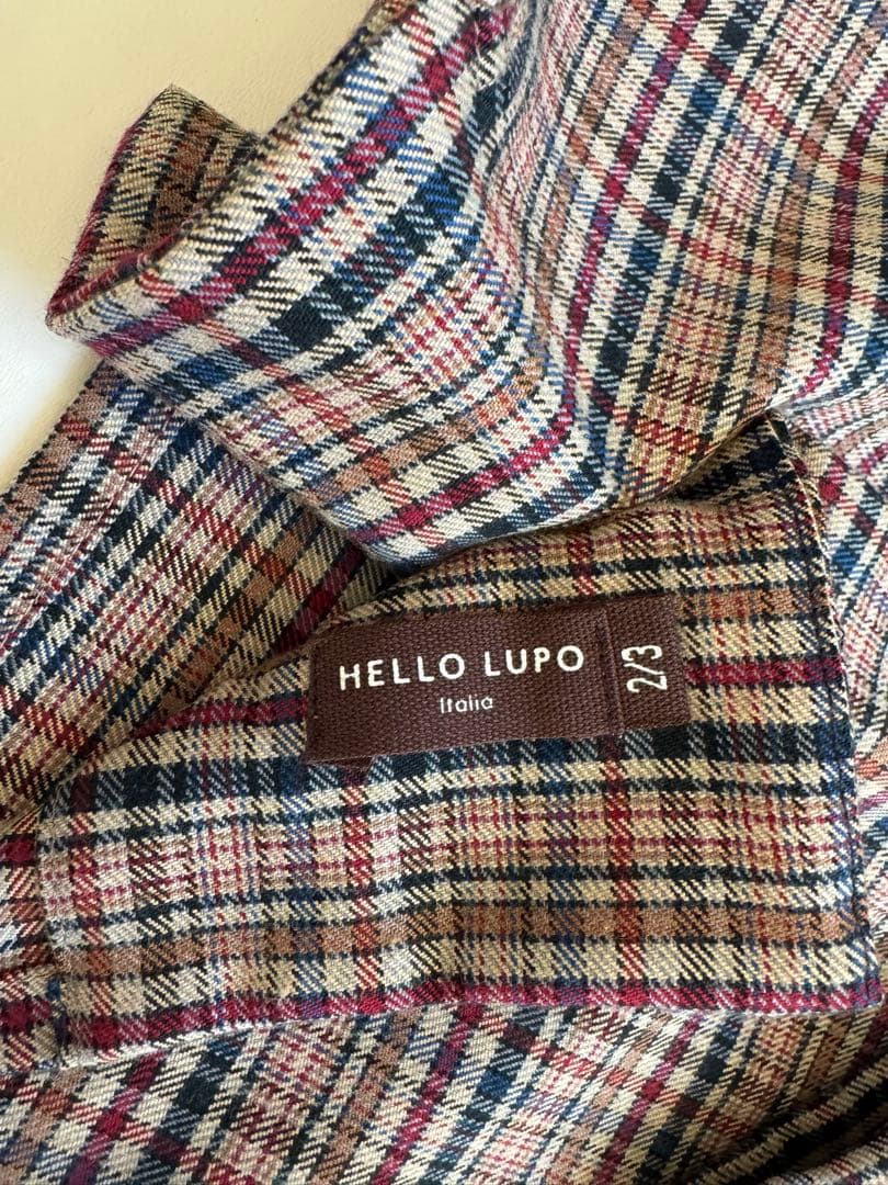 トップス HELLO LUPO
