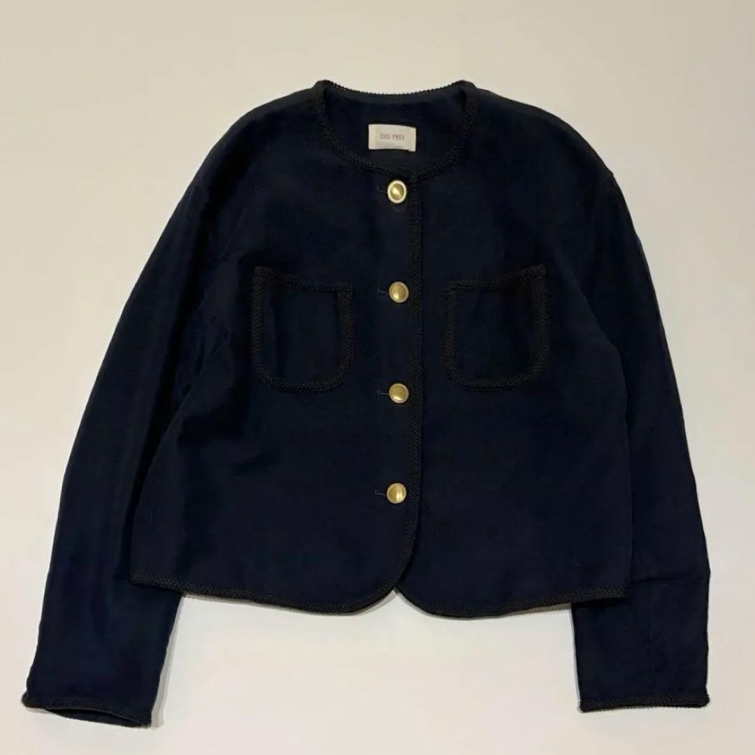 近年モデル✨DES PRÉS デプレ 金ボタン ノーカラージャケット　ネイビー