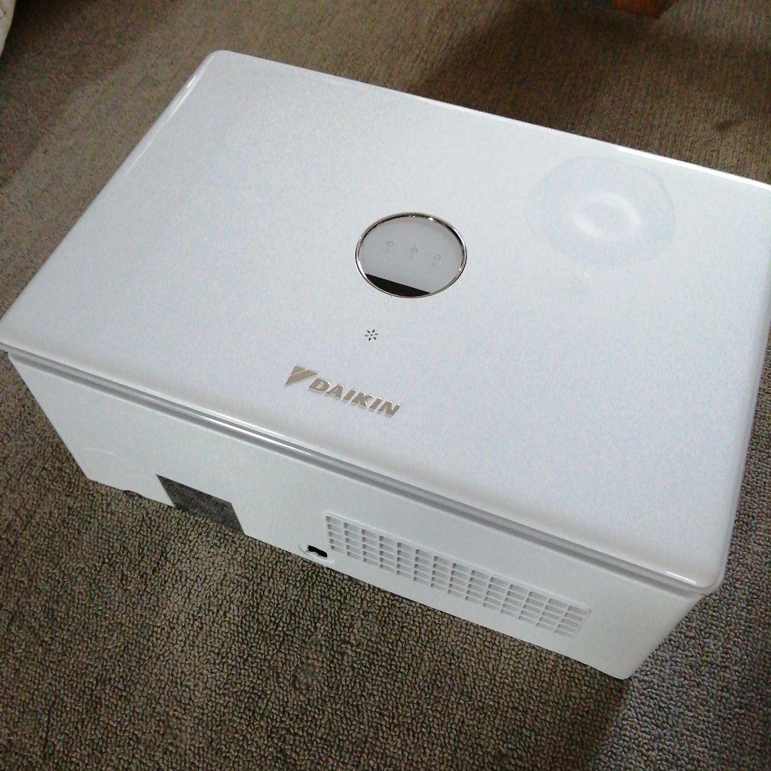 ダイキン　除湿乾燥機　カライエ　JKT10VS-W　2021年製