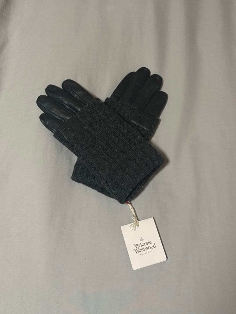 p*p様 vivian westwood リブニットカフス　手袋　レザー