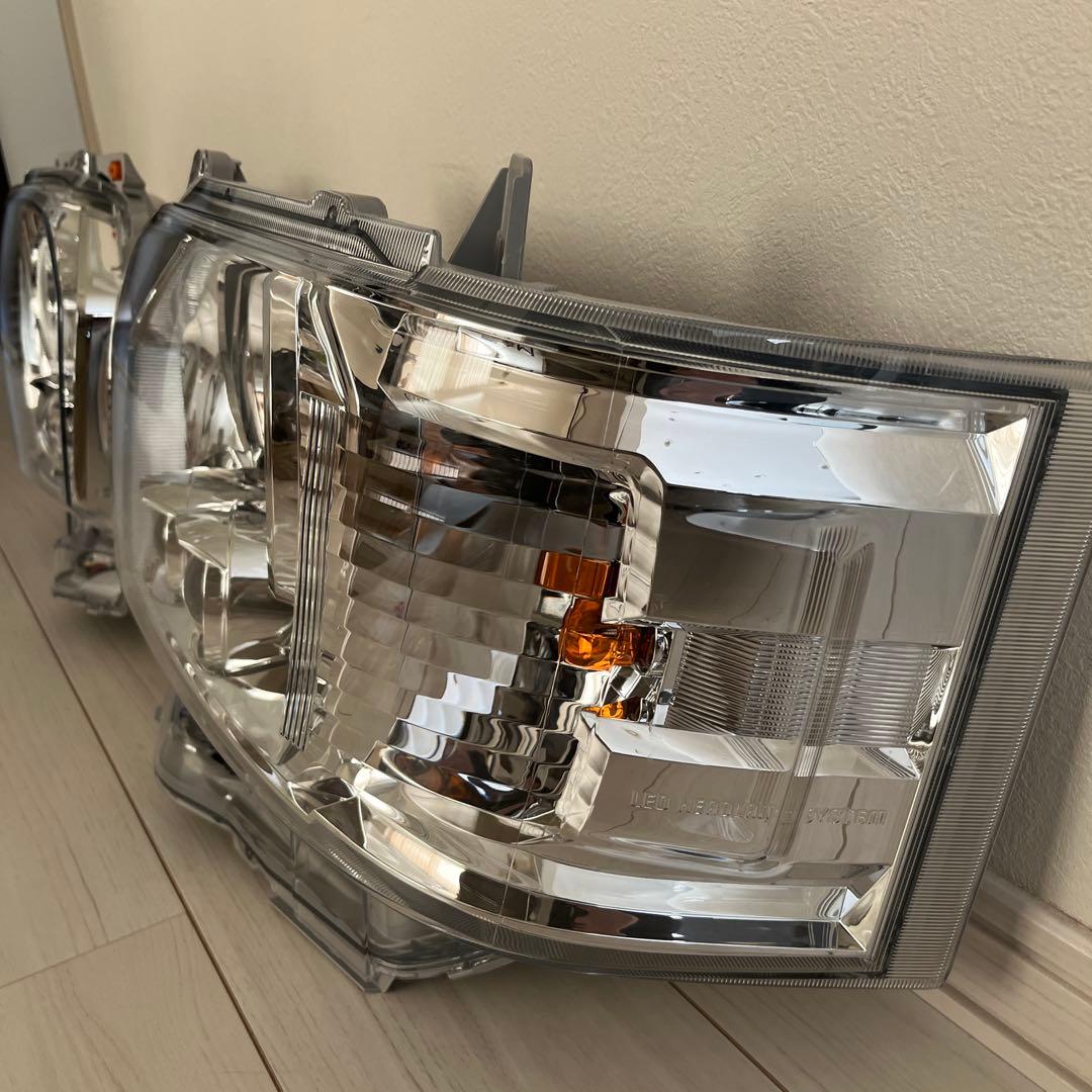 ハイエース　ＬＥＤヘッドライト