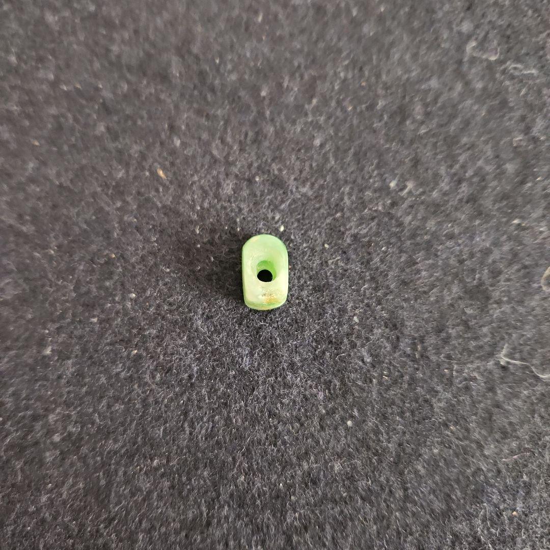 ヒスイの垂れ玉‥縄文時代