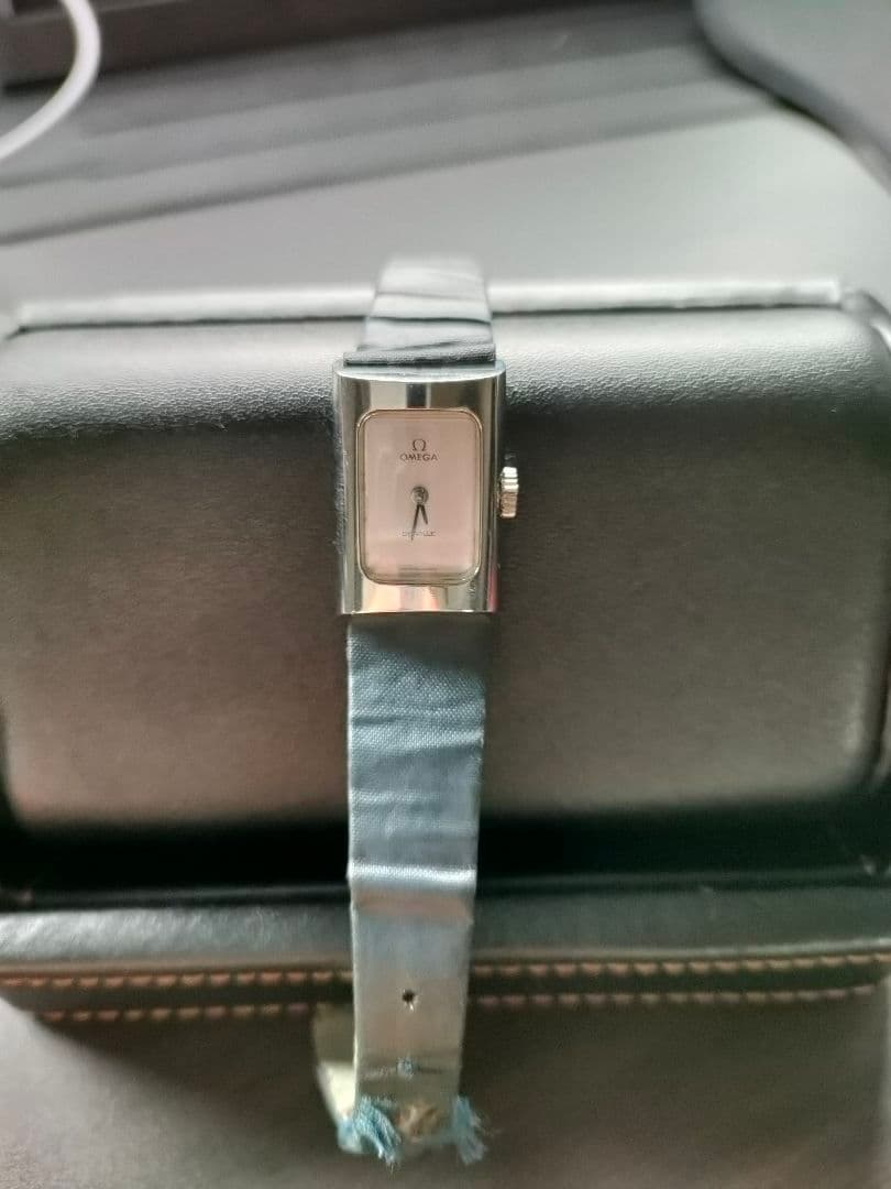 オメガ デヴィル レディース 手巻き