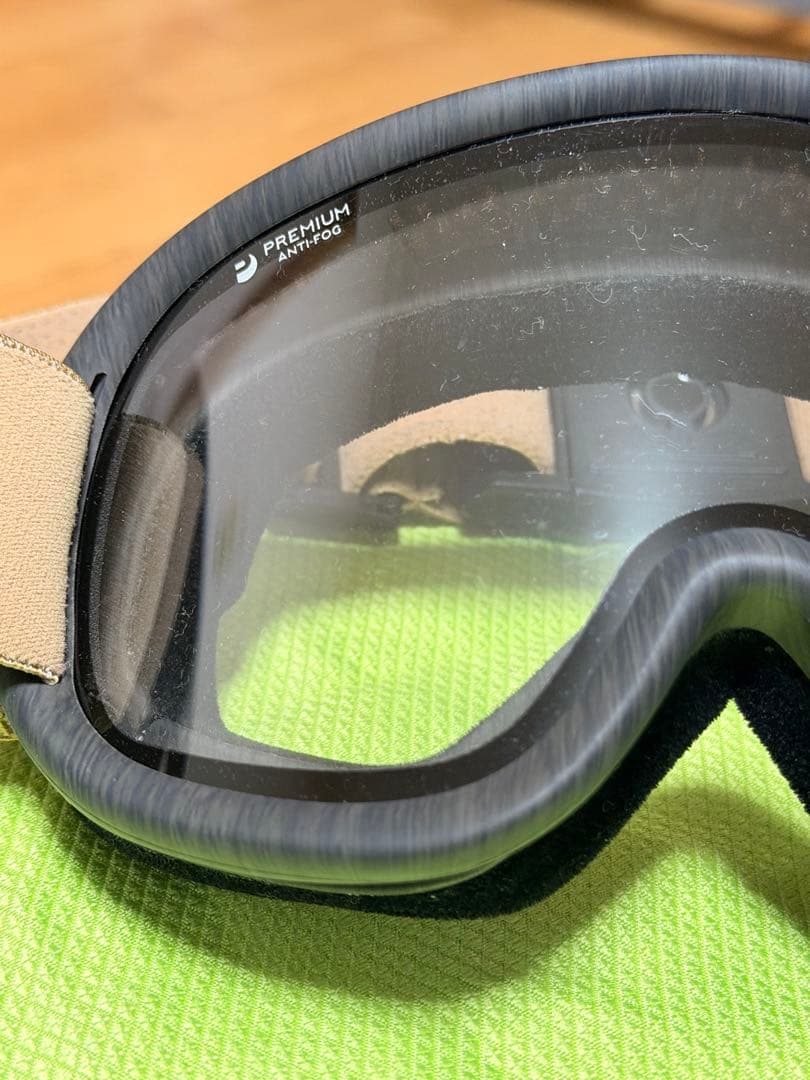 REVOLT SUPER LIGHT FRAME 24-25モデル