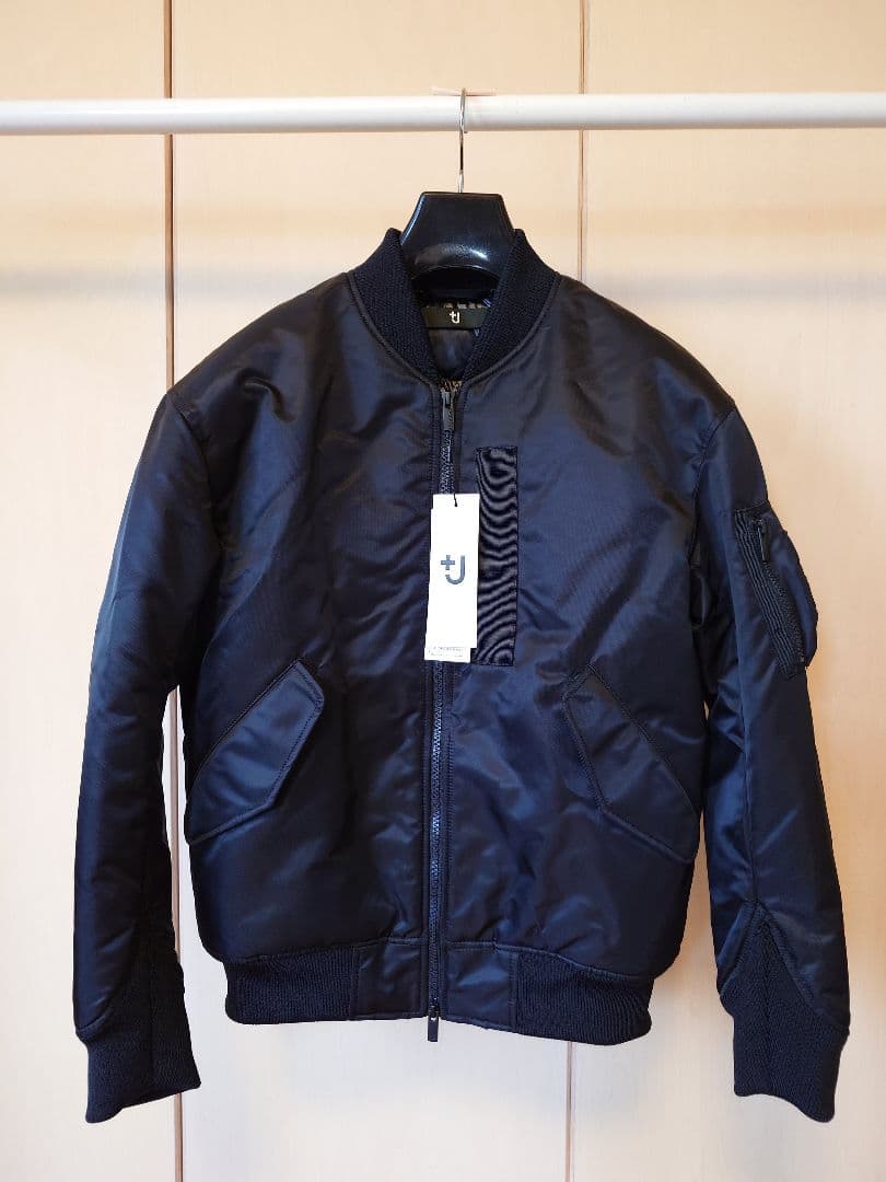 UNIQLO　+J復刻ハイブリッドダウンオーバーサイズMA1 Sサイズ ブラック