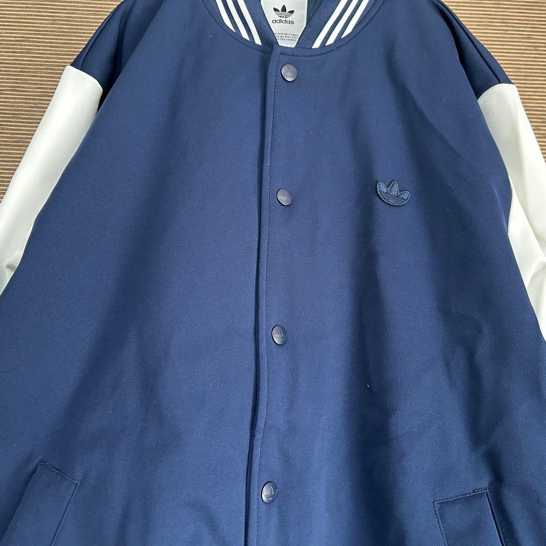 【アディダス】スタジャン　ネイビー白　トレフォイル　デカロゴ　刺繍F2