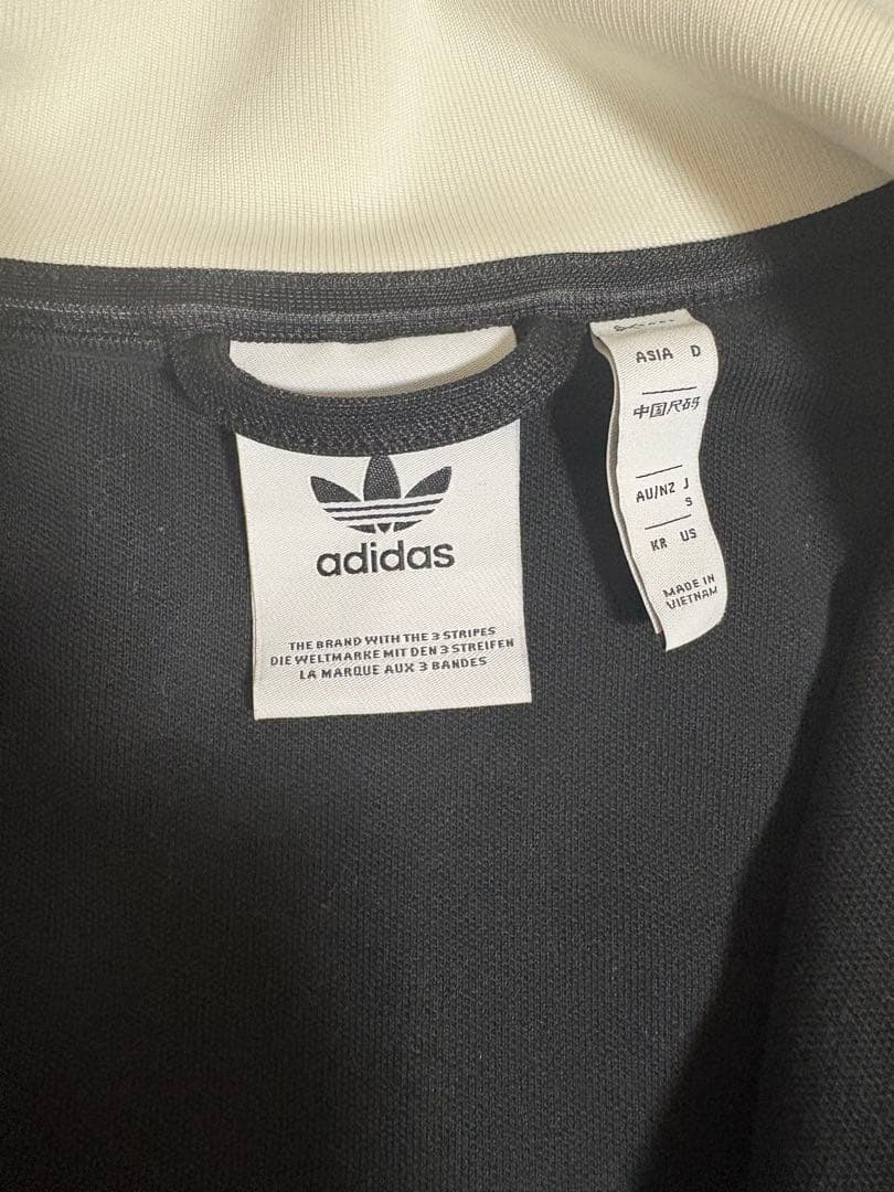 adidasベッケンバウアートラックトップ