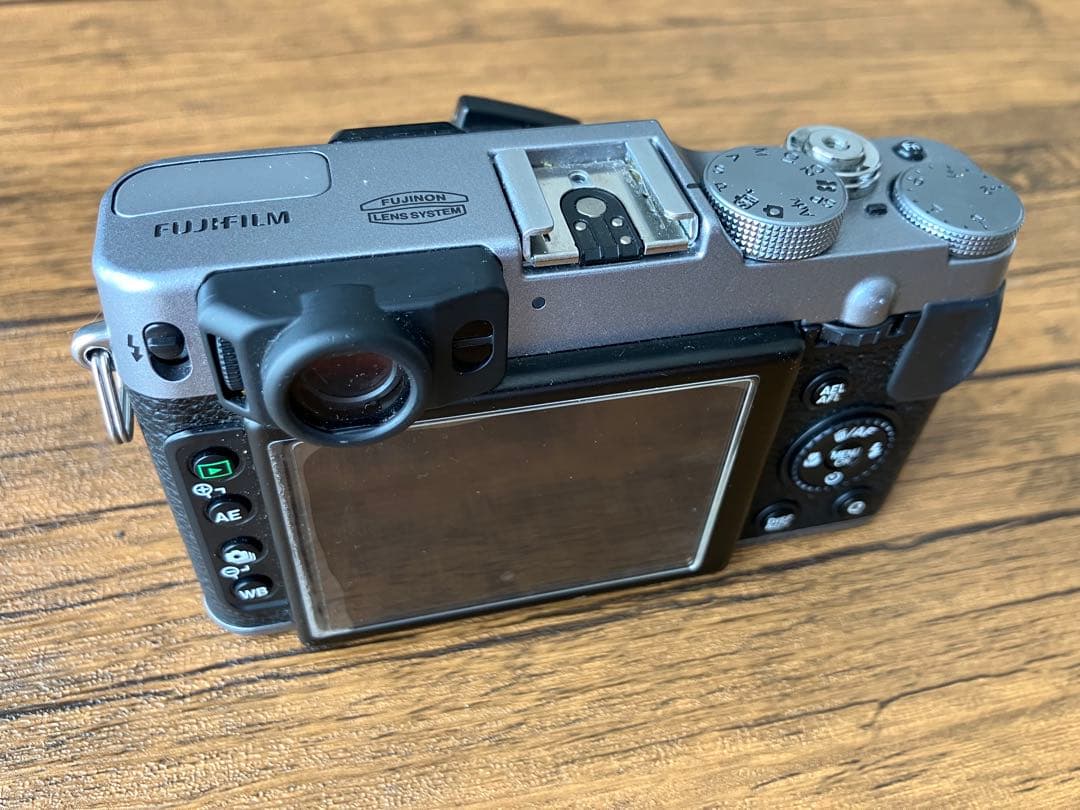 FUJIFILM X20 一眼レフカメラ