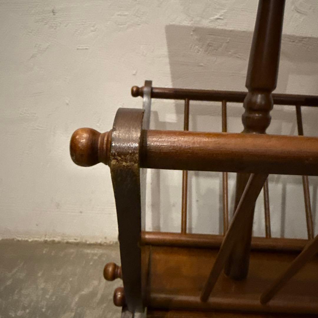 年末年始saleヴィンテージ　木製サイドテーブル　マガジンラック付き