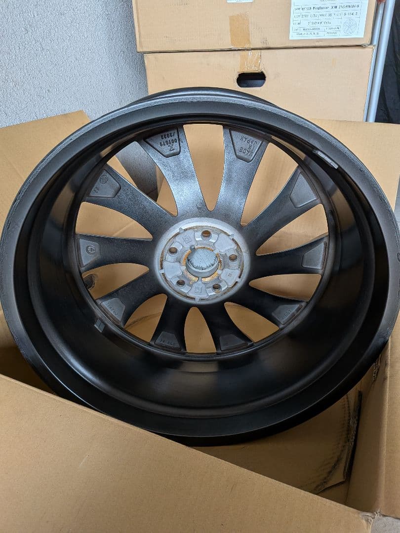 クラウンクロスオーバー　純正ホイール4本セット　ガリキズ無し　走行距離