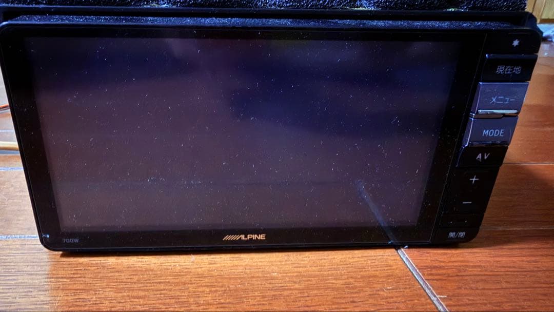 カーナビ ALPINE700W