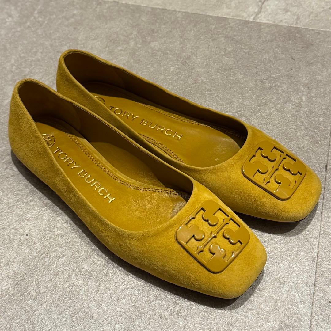 Tory Burch 23.5cm フラットシューズ スエード 黄色 ロゴ