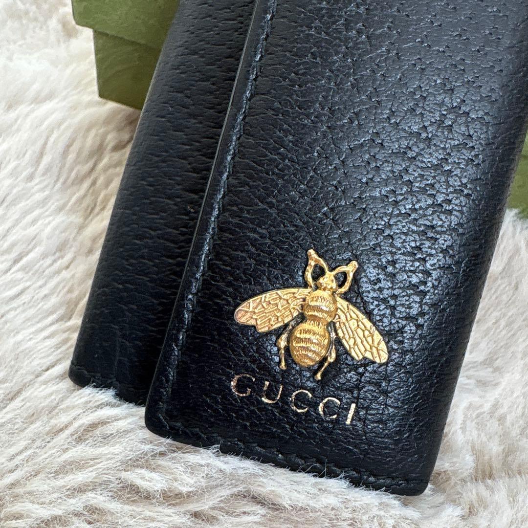 希少！GUCCI グッチ 黒 レザー 6連キーケース 蜂モチーフ BEE