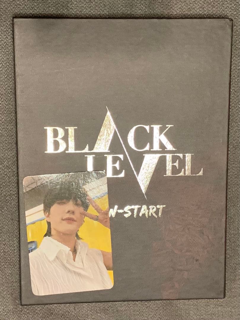 BLACK LEVEL ユンジョンウ トレカ CD付き