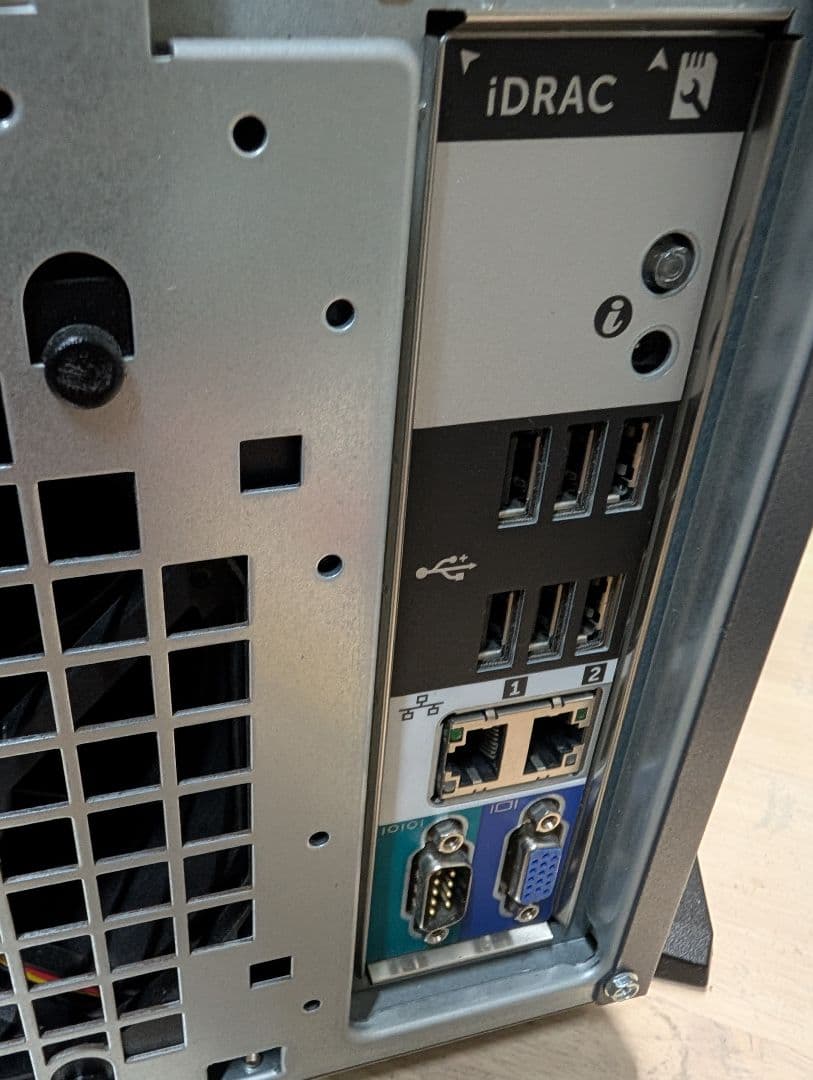 Dell PowerEdge T320 ワークステーション