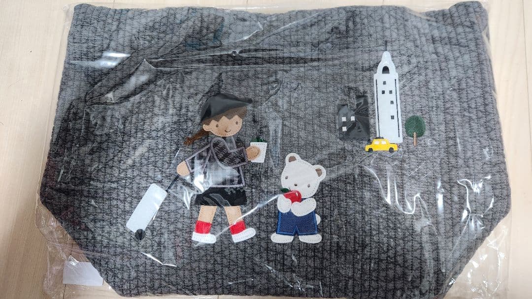 ファミリア ピオヌンナル 新品 バッグ