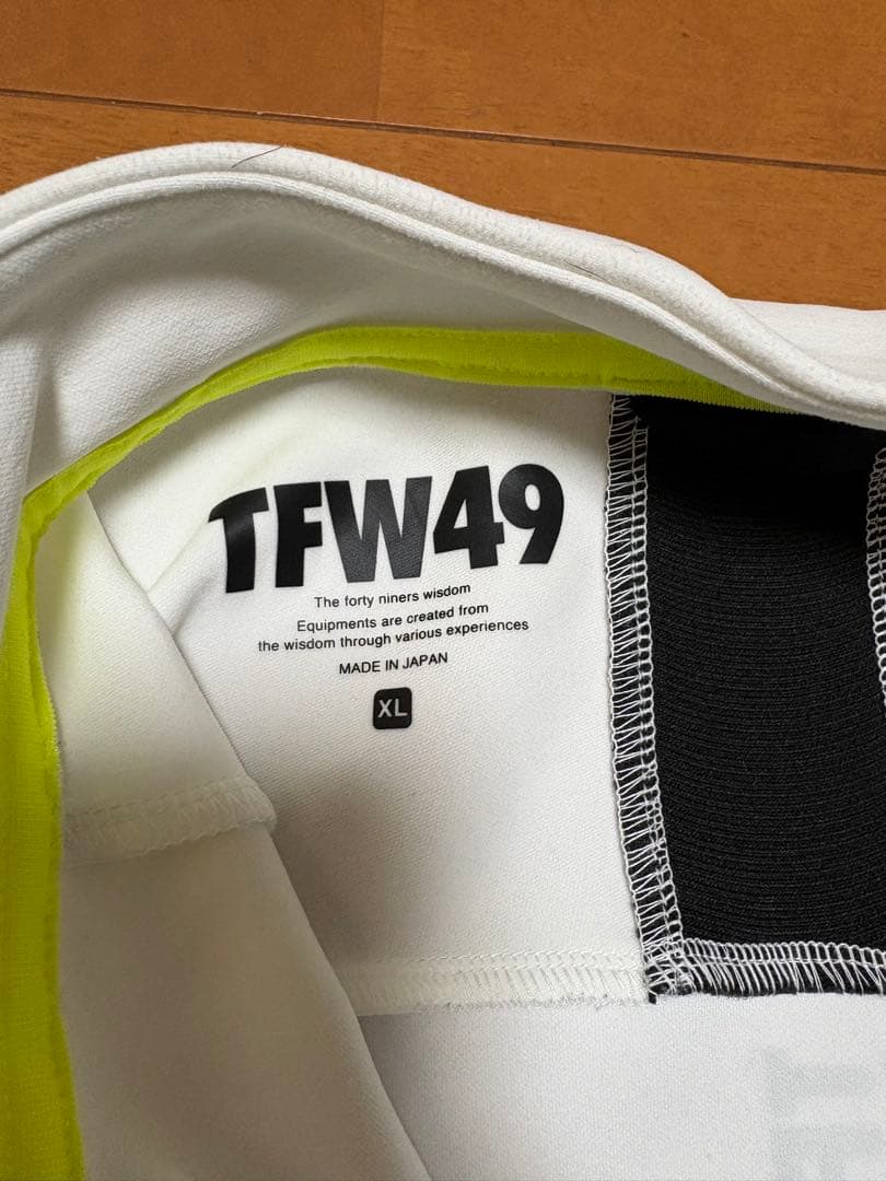 TFW49 ハーフジップ モックネック 長袖シャツ 白 XL ほぼ未使用