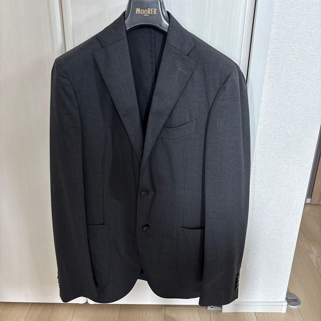 Boglioli ダークグレー シングル　スーツ　48