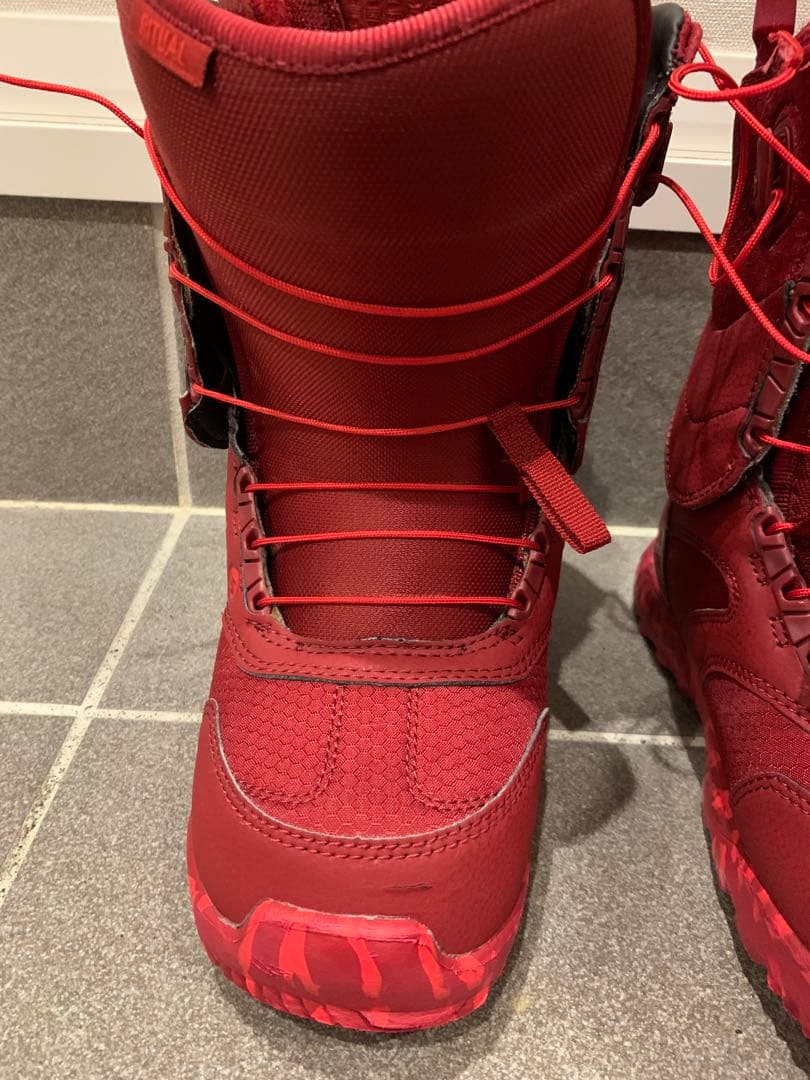 Burton バートン女性用ボードブーツ RITUAL レッド 23.5