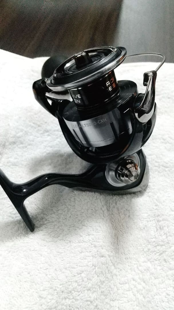 ほぼ新品　23 レグザ　LT-5000-CXH DAIWAダイワ　リール