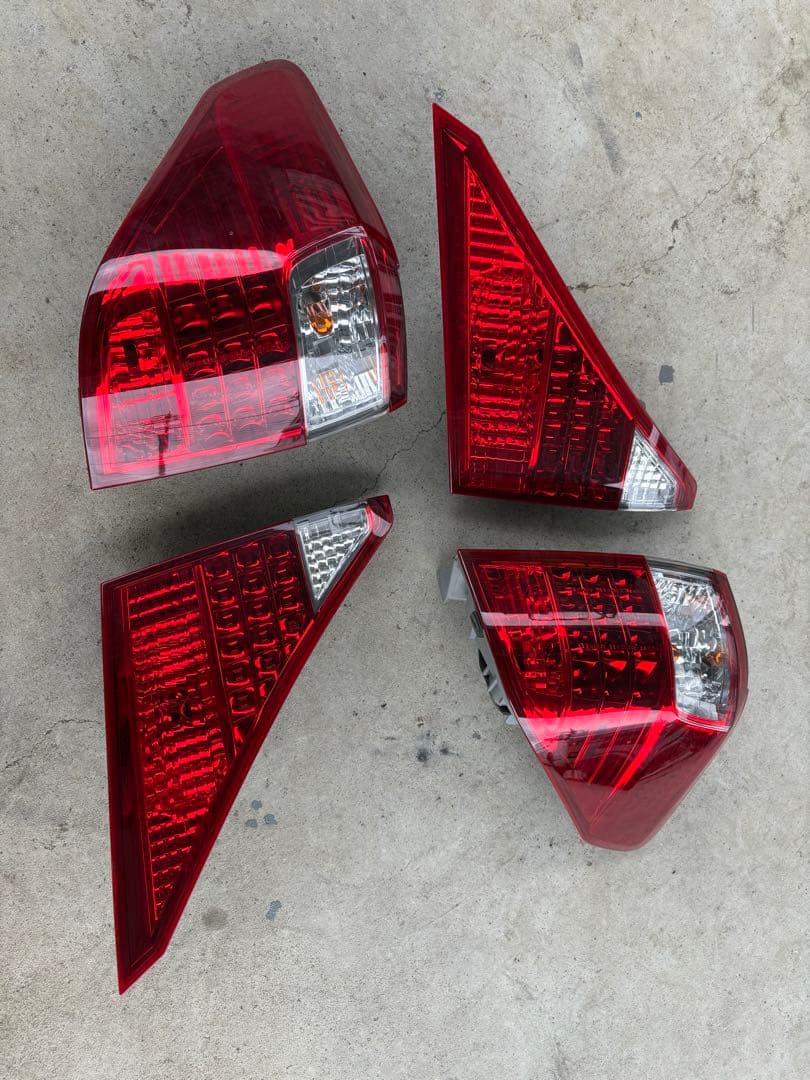 アルファード20系　テールランプ左右セット