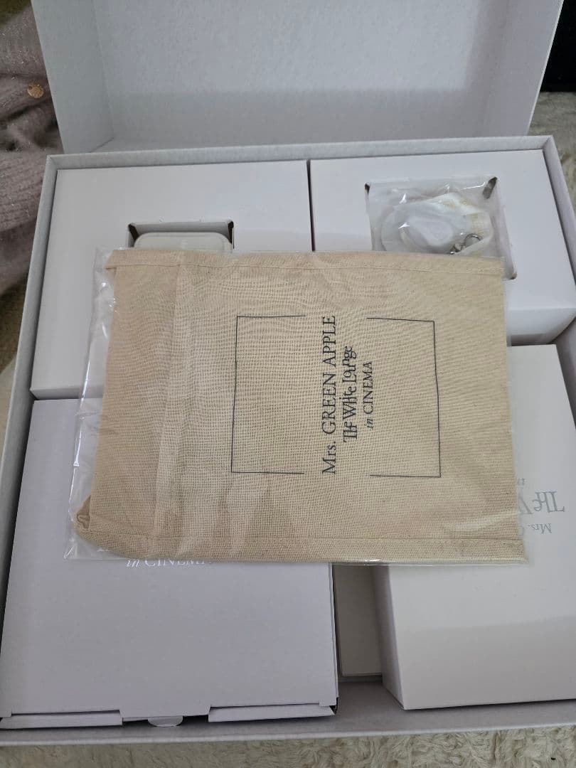 The White Lounge 初回限定盤特典 BOX