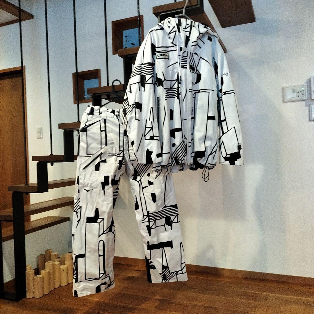 ミズノ　CREW 幾何学模様 スキーウェア 上下セット