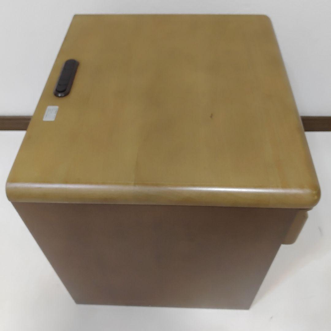 karimoku　カリモク家具　ナイトテーブル　サイドテーブル　送料無料