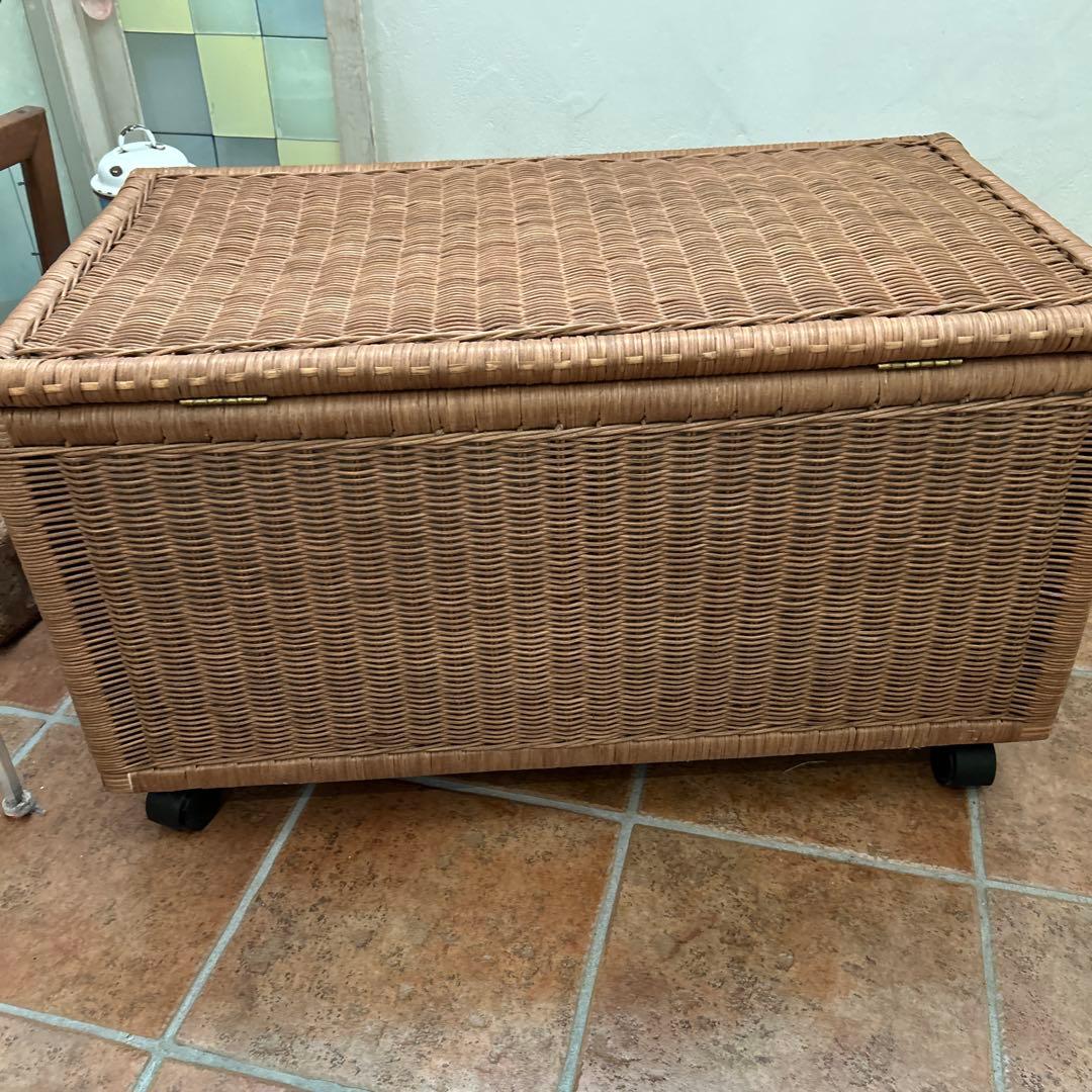 ラタン 籐　キャスター付き　大型収納　蓋付き　トランク チェスト ヴィンテージ