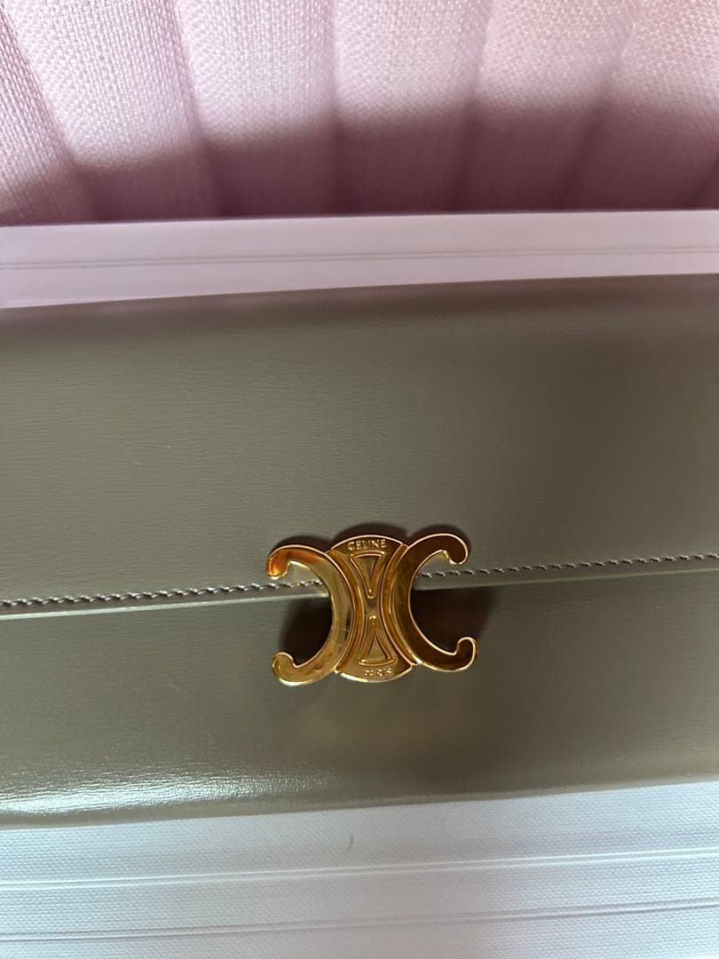 セリーヌ　長財布　ラージウォレット トリオンフ シャイニーカーフスキン