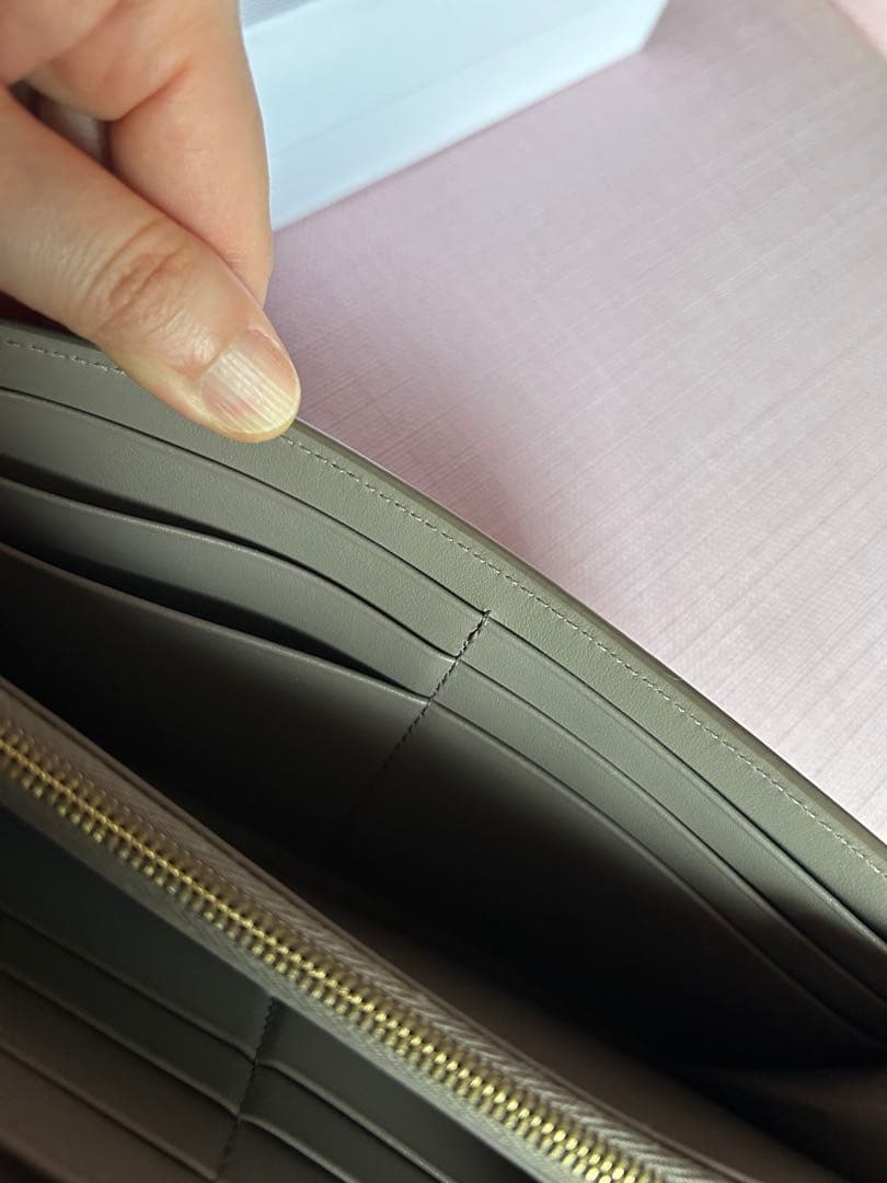 セリーヌ　長財布　ラージウォレット トリオンフ シャイニーカーフスキン