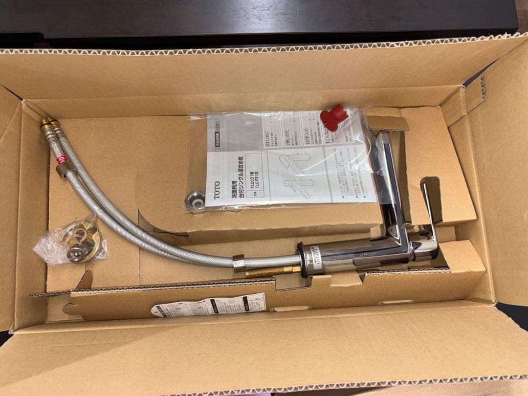 TOTO TLCF31E1 台付シングル混合水栓（エコシングル、平型）